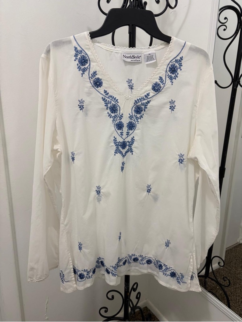 NorthStyle White Tunic with Blue Floral Embroidery